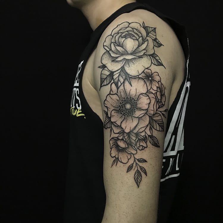 Bloemen tattoo - een bloemen tattoo? Hook's Ink